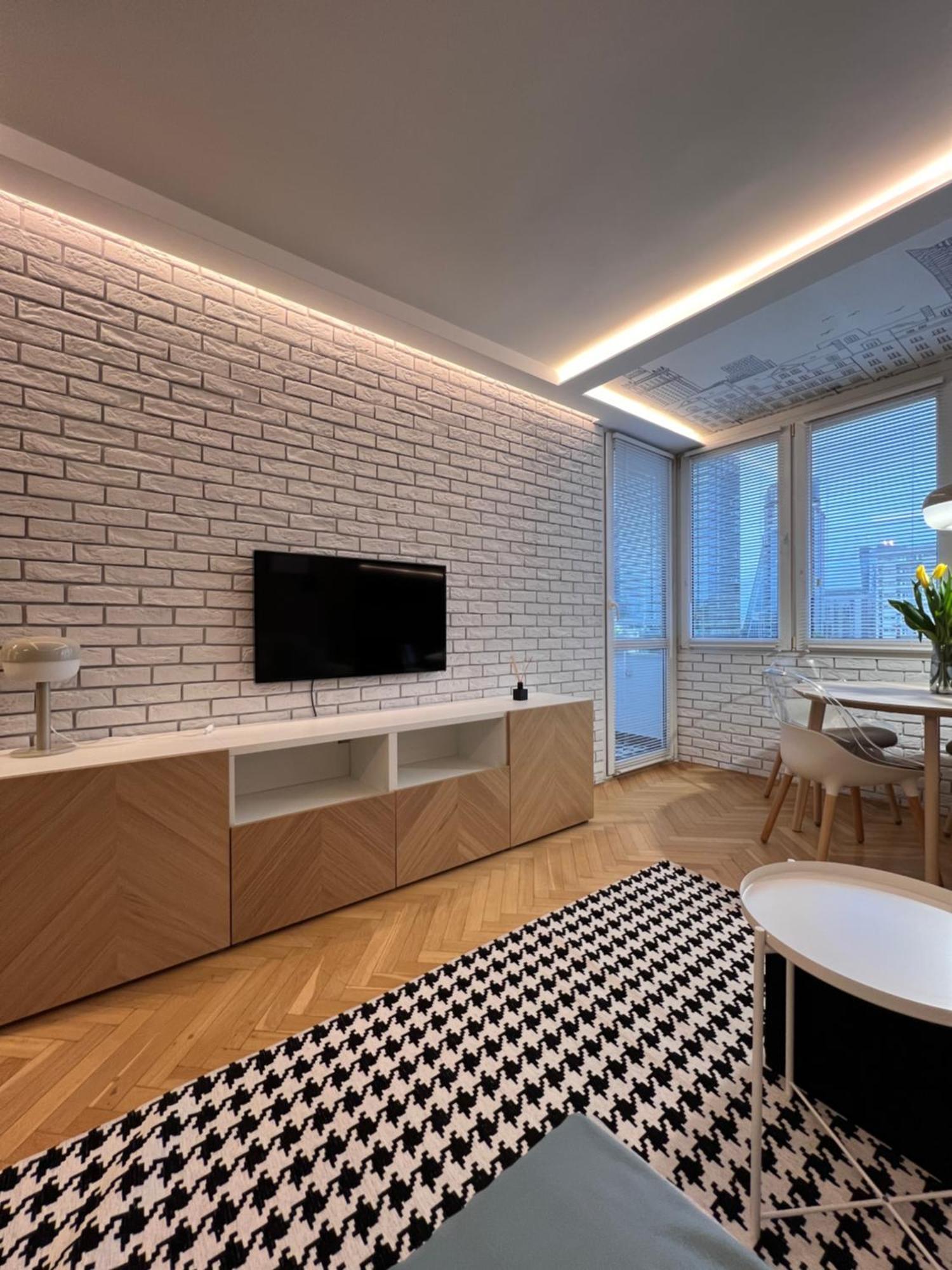 Mia Warsaw - Krolewska Экстерьер фото